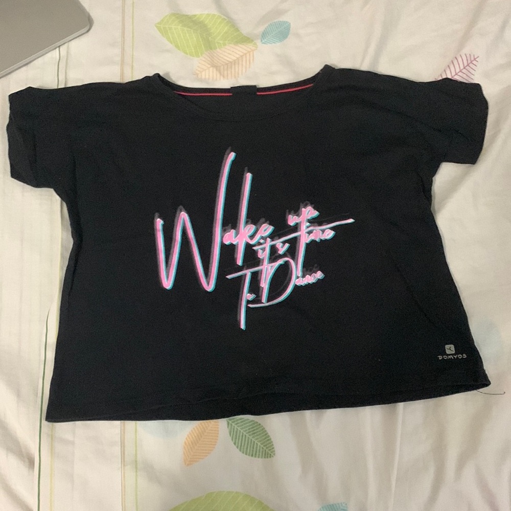 Black crop top